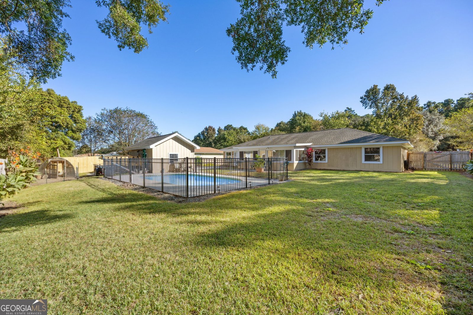 381 Powder Horn Road St. Marys - 34