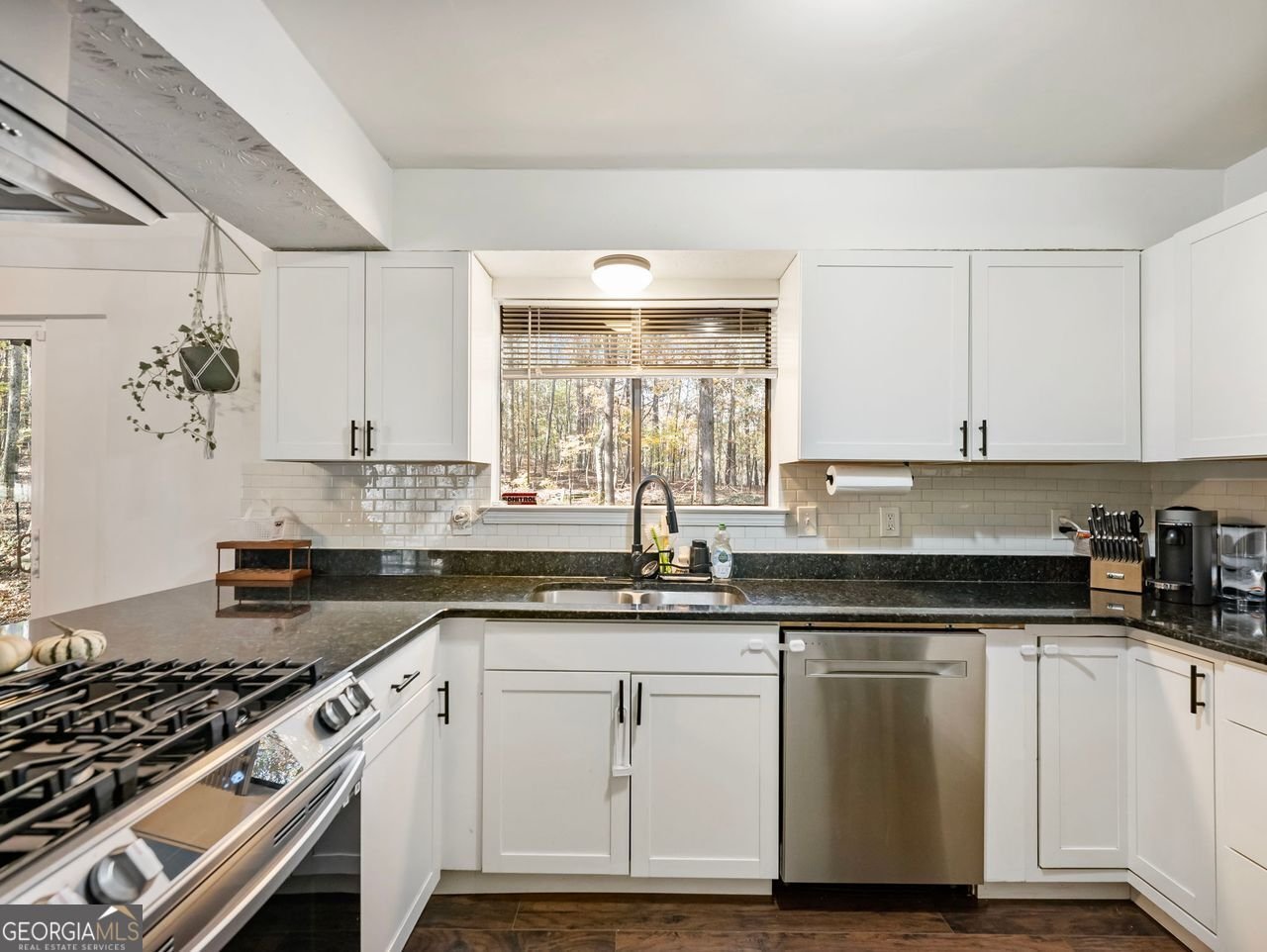 222 HEMLOCK Drive Stockbridge - 17