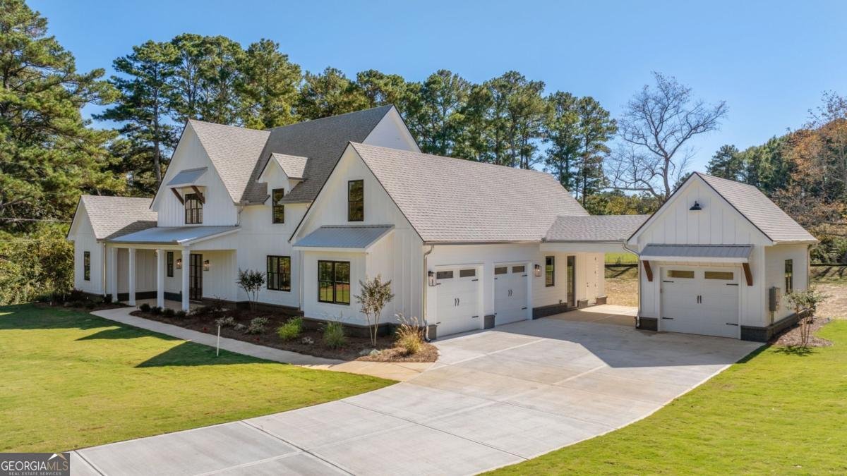 636 Arnold Mill Road Woodstock - 4