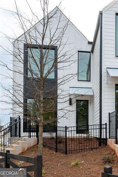 101 Pearl Street Woodstock - 2