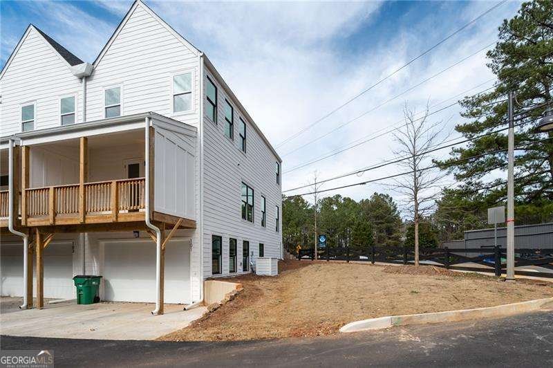 101 Pearl Street Woodstock - 25