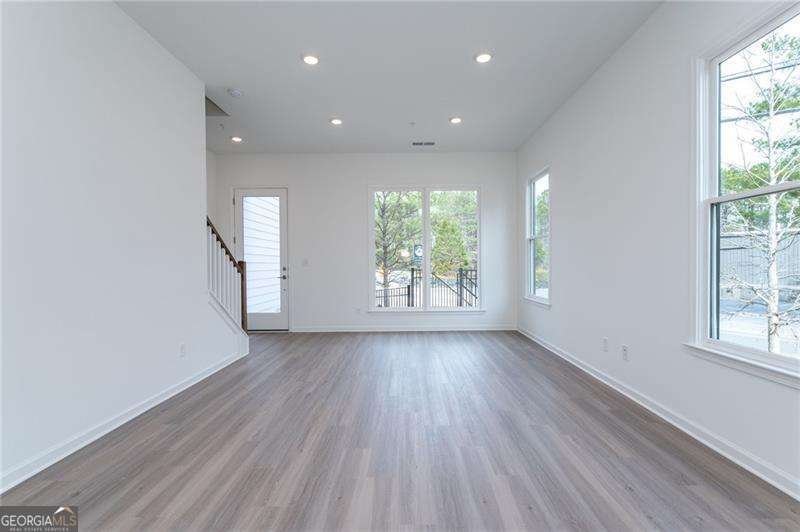 101 Pearl Street Woodstock - 6