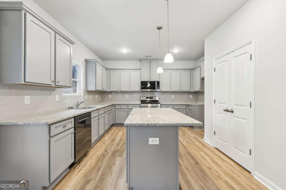 3715 Heron Creek Court Loganville - 15