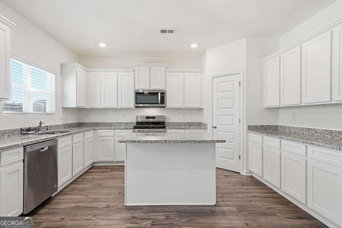 469 RALPH STILL Road Dacula - 13