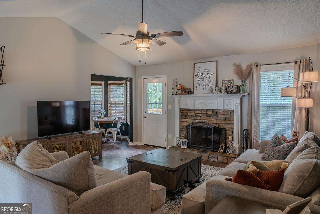 94 Fielding Grove Drive Dallas - 9