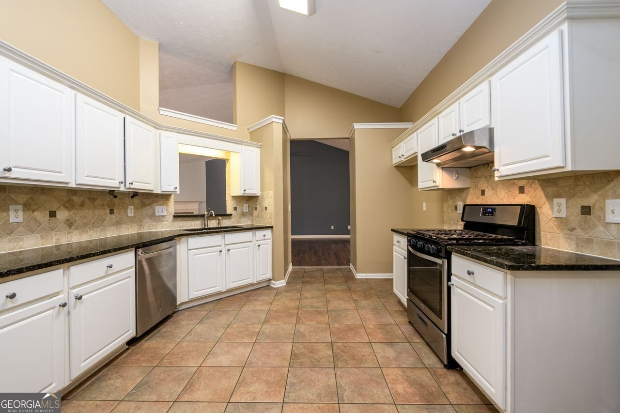 1001 Autumn Glen Court Dacula - 12