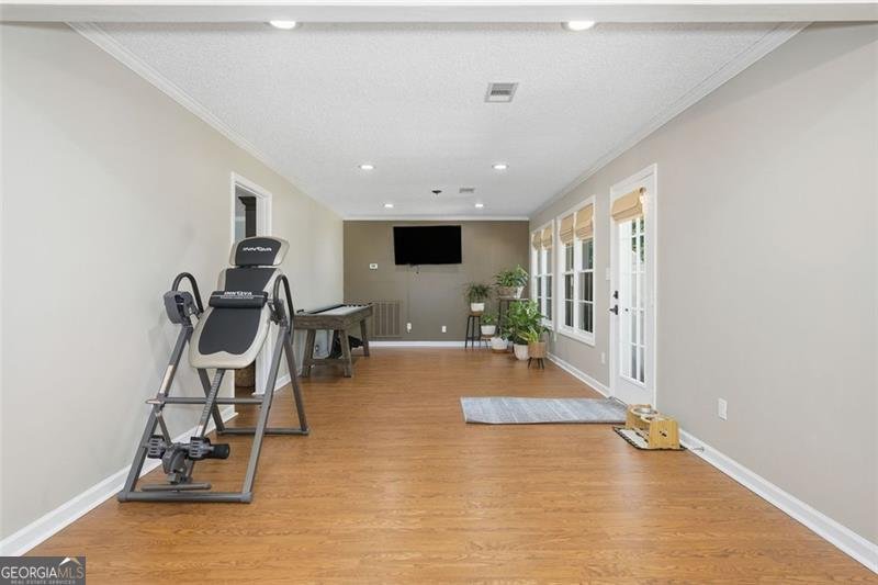 147 STANBROUGH Drive Dallas - 16