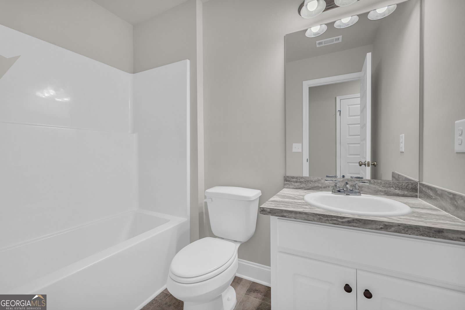 40 Sewell Road Lavonia - 1