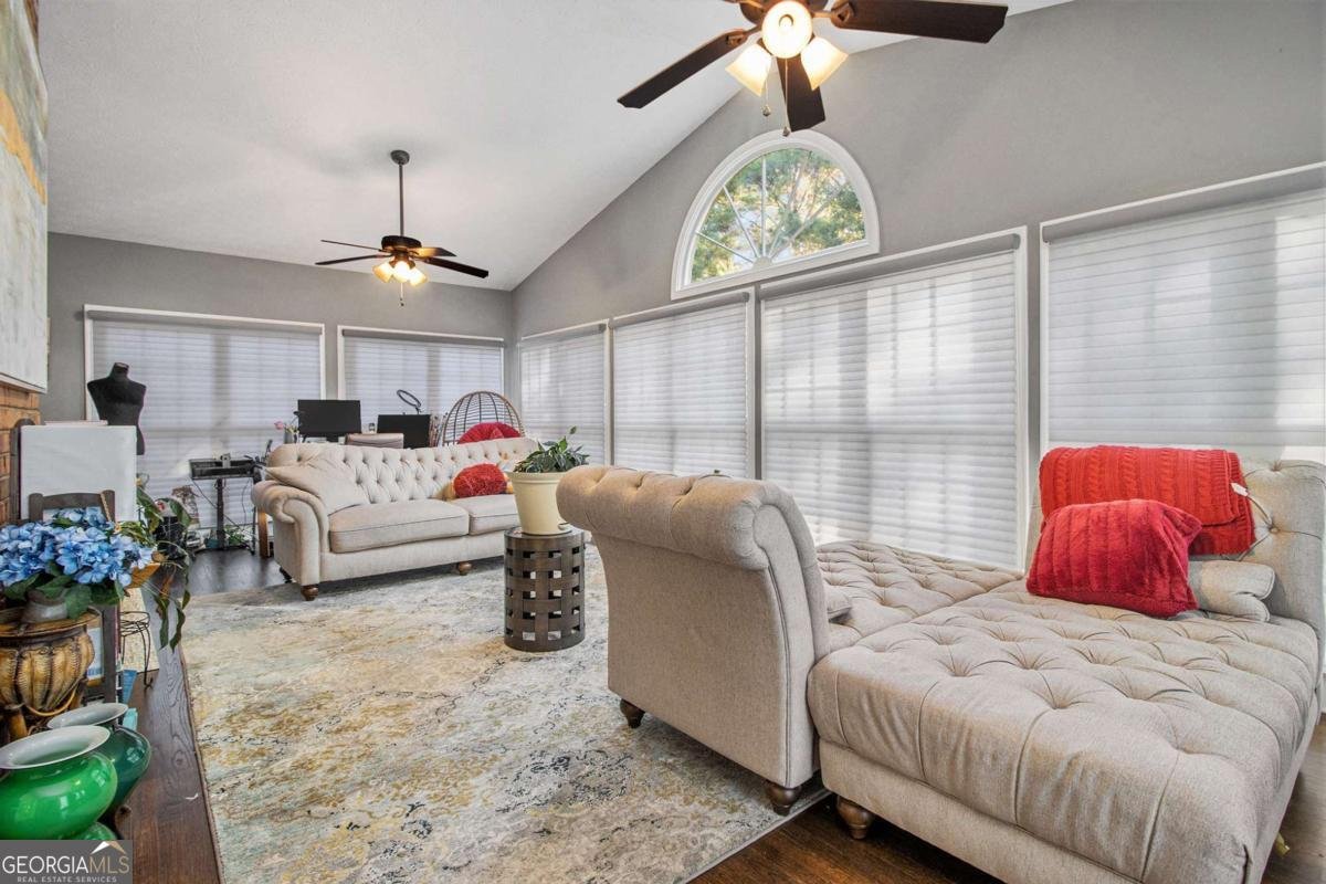 100 Raymond Court Fayetteville - 18