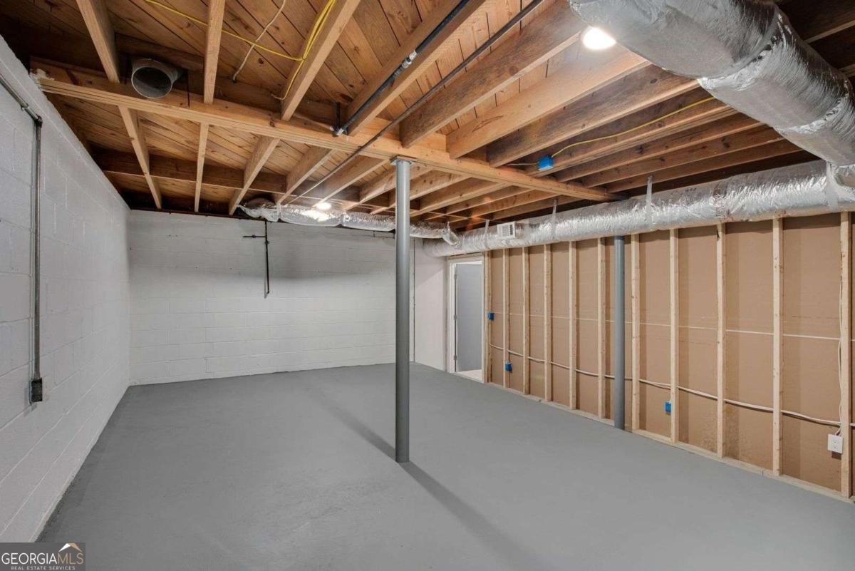 6445 Sherwood Trail Austell - 35