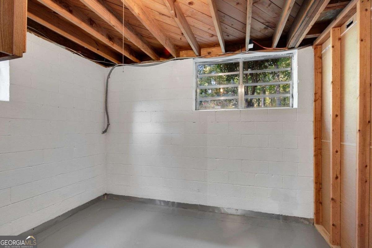 6445 Sherwood Trail Austell - 6