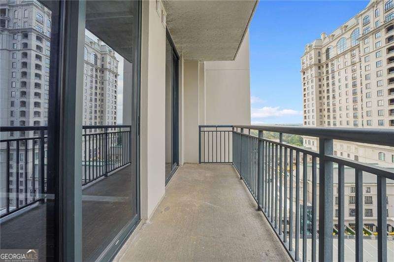 3040 Peachtree Road Atlanta - 11