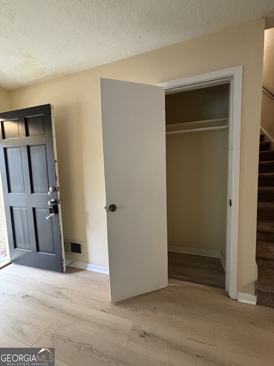 107 S Circle Drive Ellenwood - 8