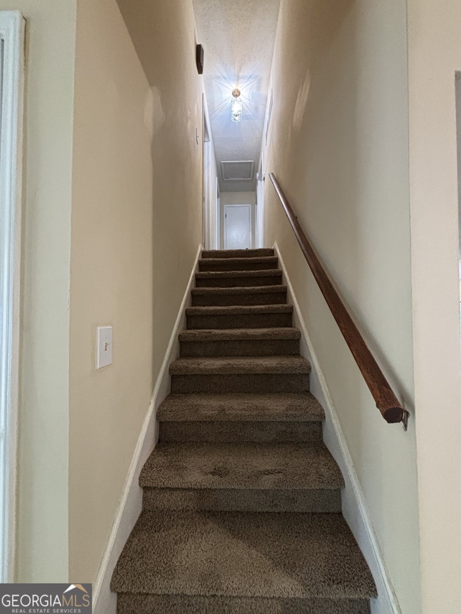 107 S Circle Drive Ellenwood - 9