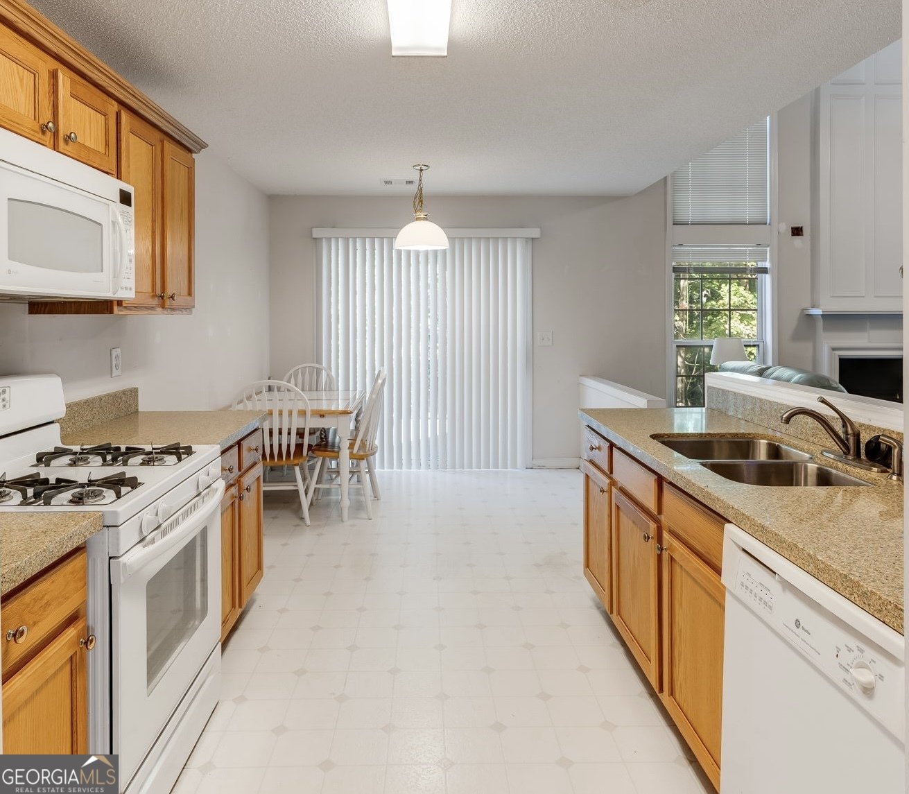 581 Ashland Parkway Woodstock - 6