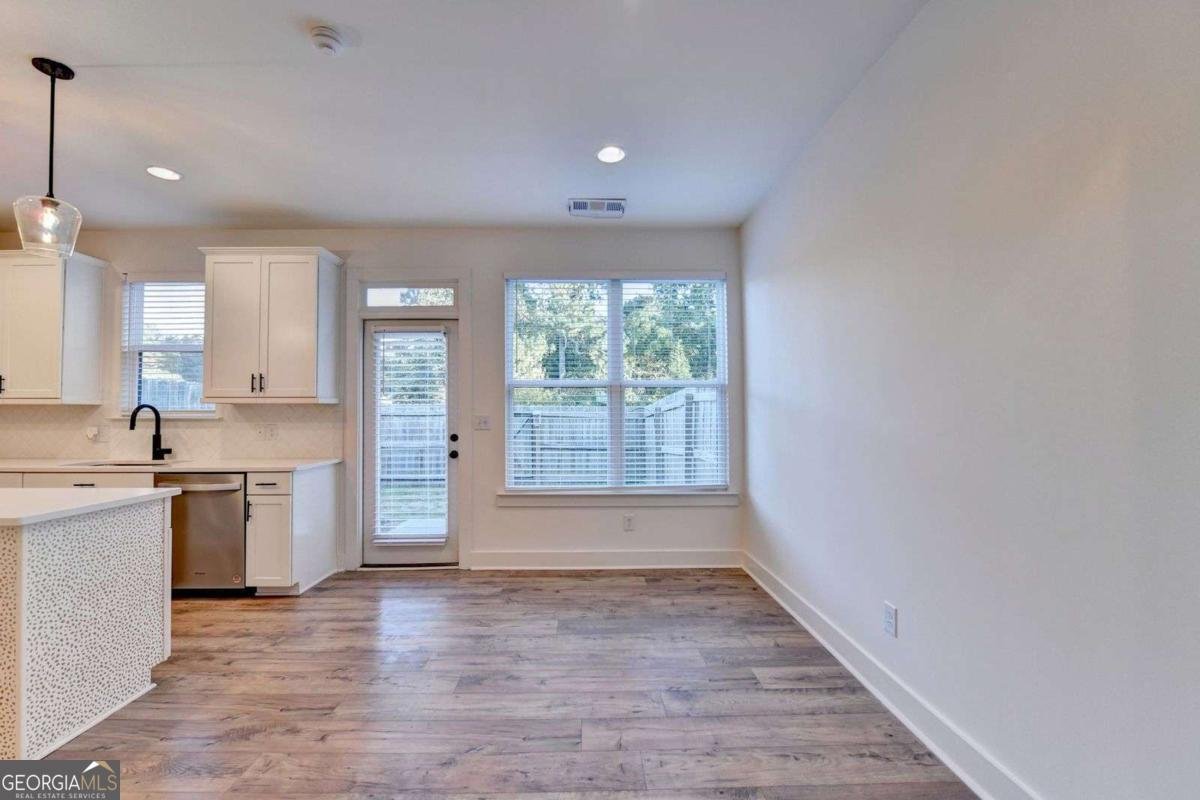 55 STEELWOOD Drive Winder - 26