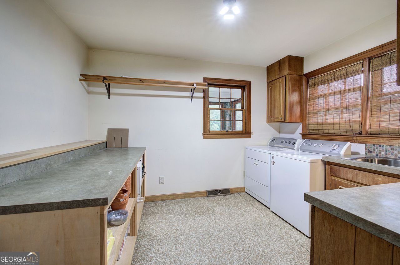 20 LINDBERG Drive Rome - 20