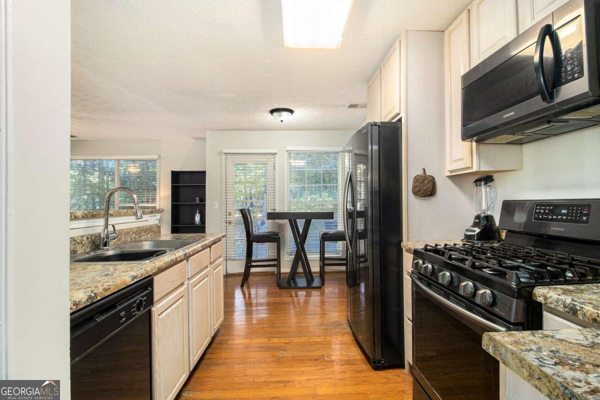 4545 Forrest Bend Court Snellville - 11