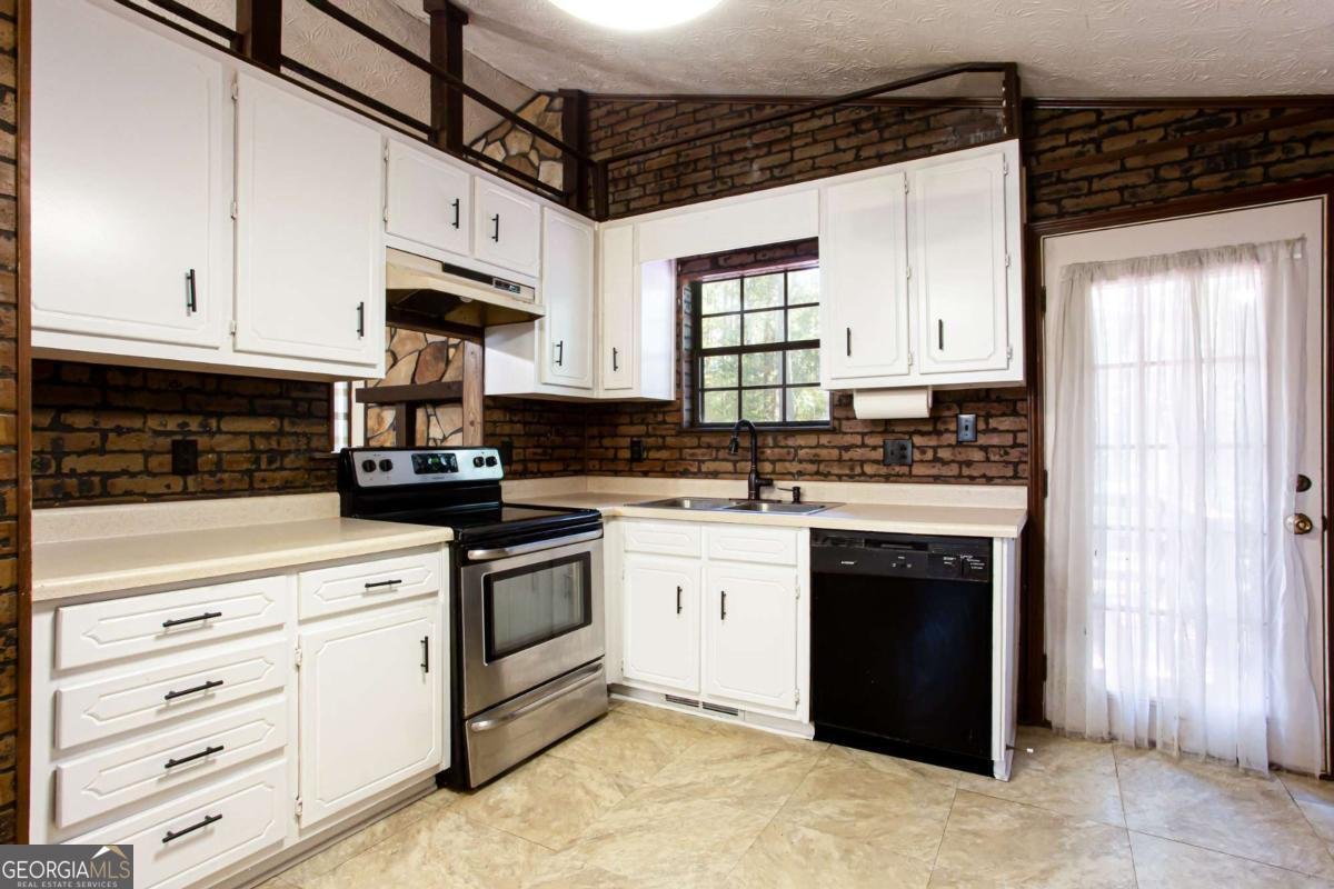 145 Davis Road Stockbridge - 17