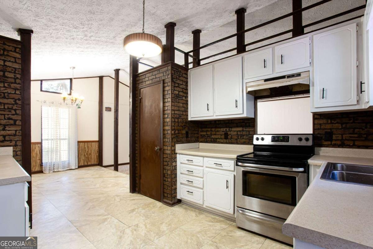 145 Davis Road Stockbridge - 18