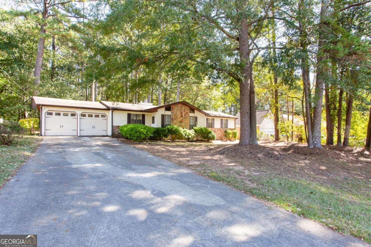 145 Davis Road Stockbridge - 3