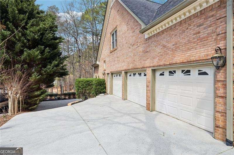 6030 Chimney Springs Road Buford - 35