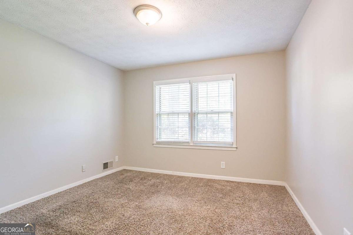 2352 Rockwood Way Stone Mountain - 18