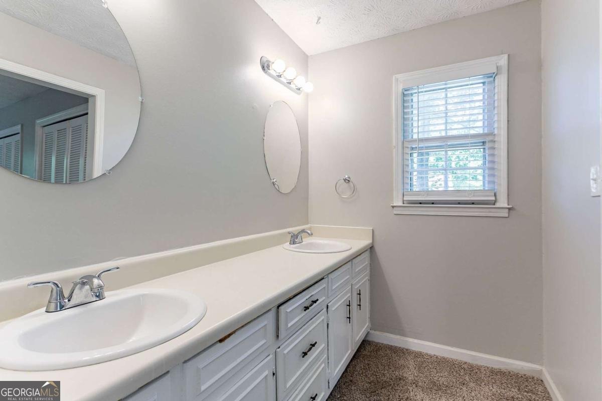 2352 Rockwood Way Stone Mountain - 27