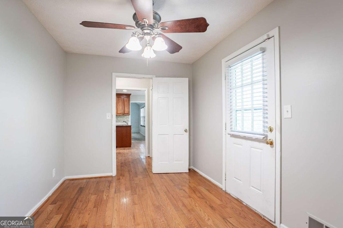 2352 Rockwood Way Stone Mountain - 30