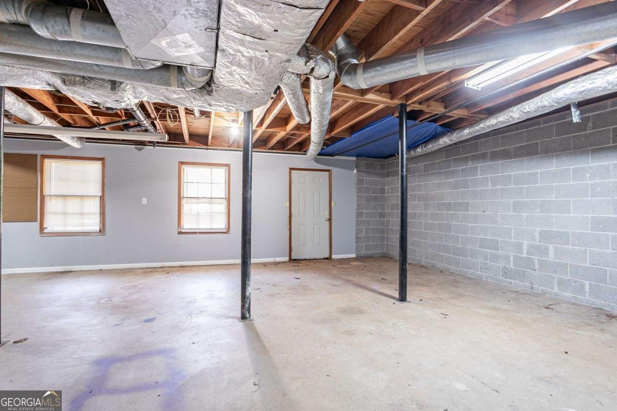 2352 Rockwood Way Stone Mountain - 38