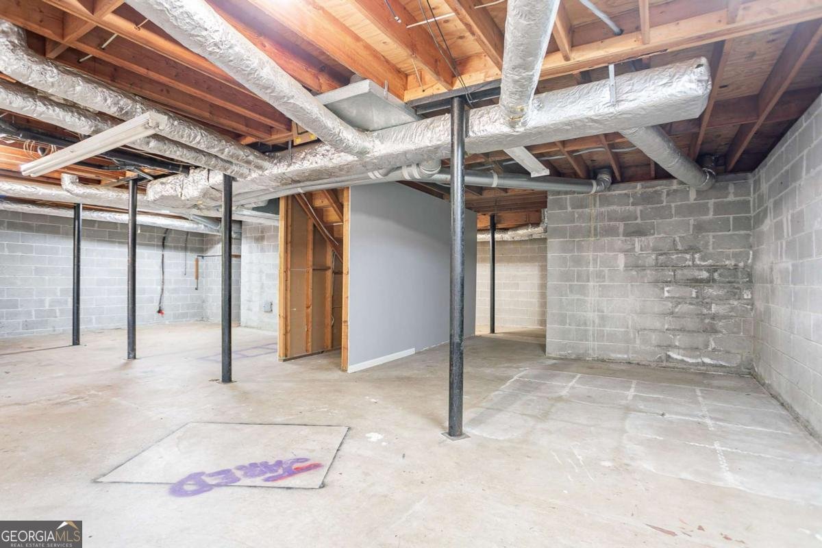 2352 Rockwood Way Stone Mountain - 40