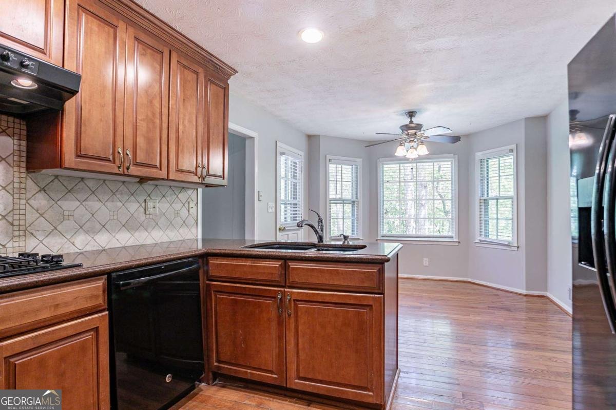 2352 Rockwood Way Stone Mountain - 9