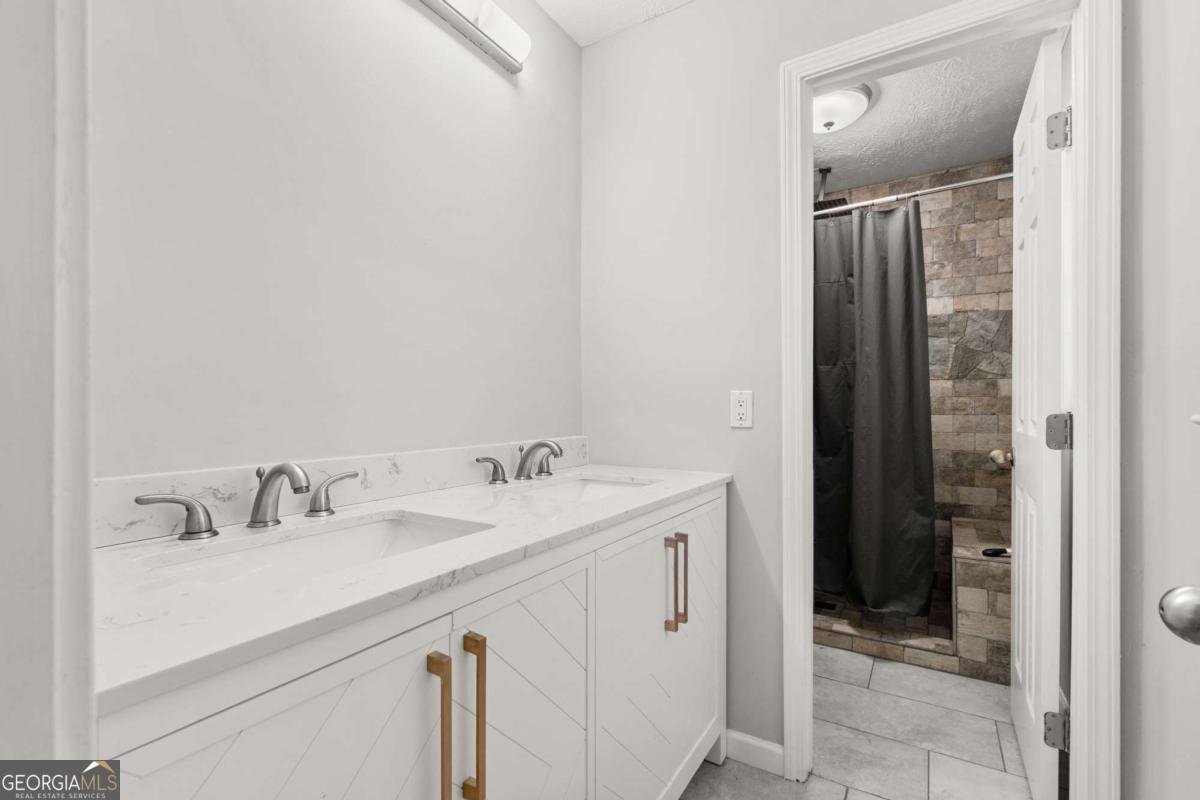 2845 Sardis Drive Buford - 23