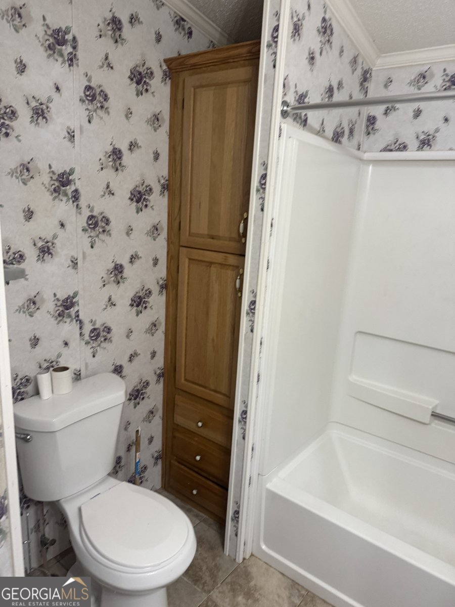 105 Skyline Drive Hampton - 10