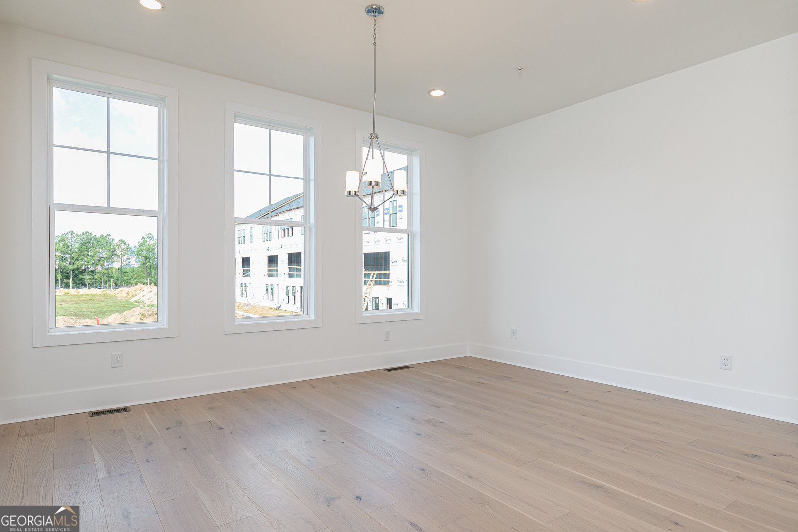 2248 Crestview Drive Brookhaven - 10