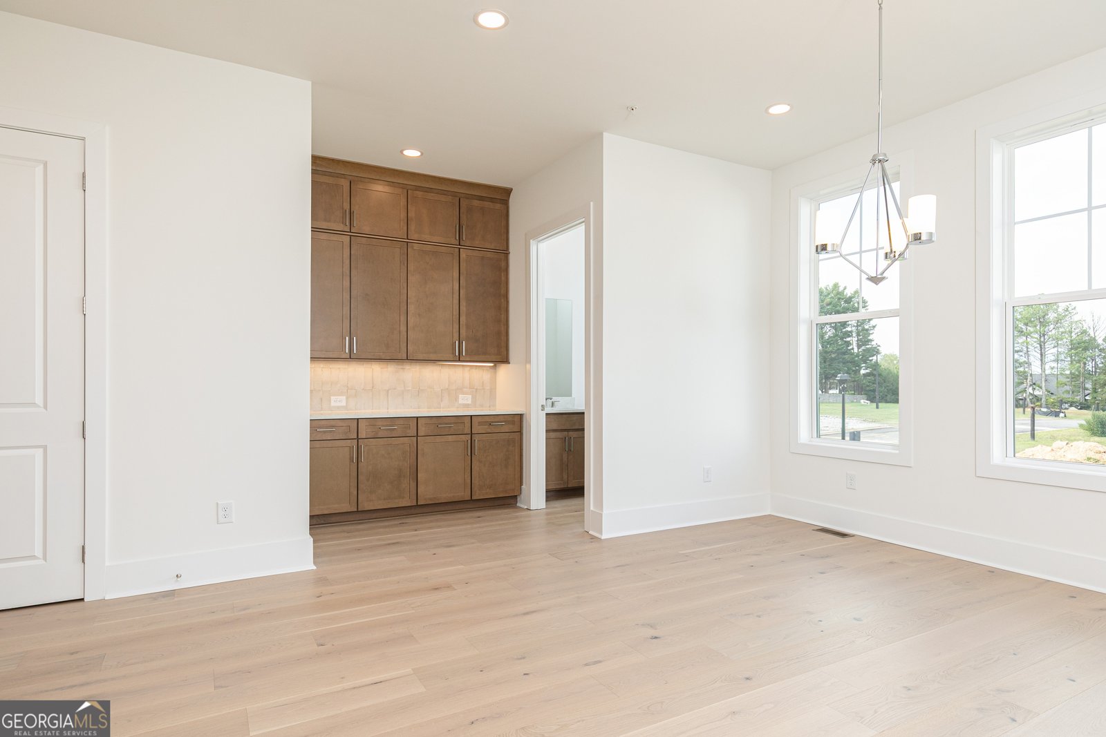 2248 Crestview Drive Brookhaven - 9