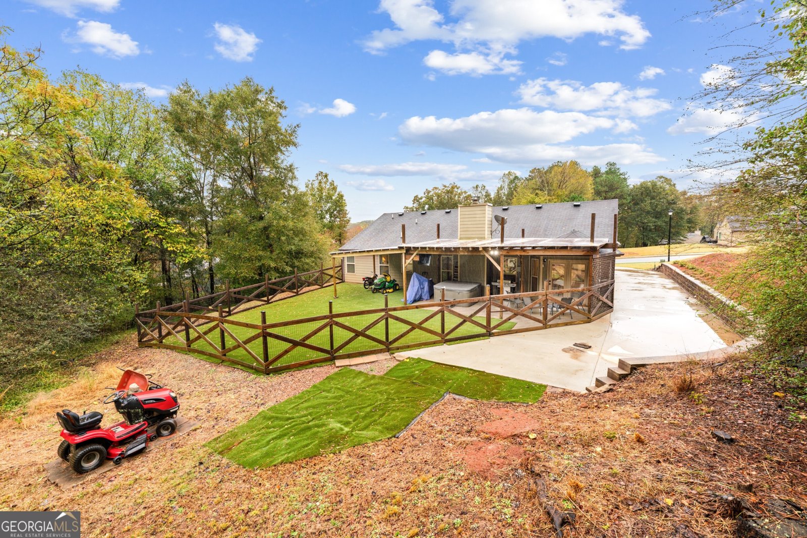 519 Lena Drive Hoschton - 1