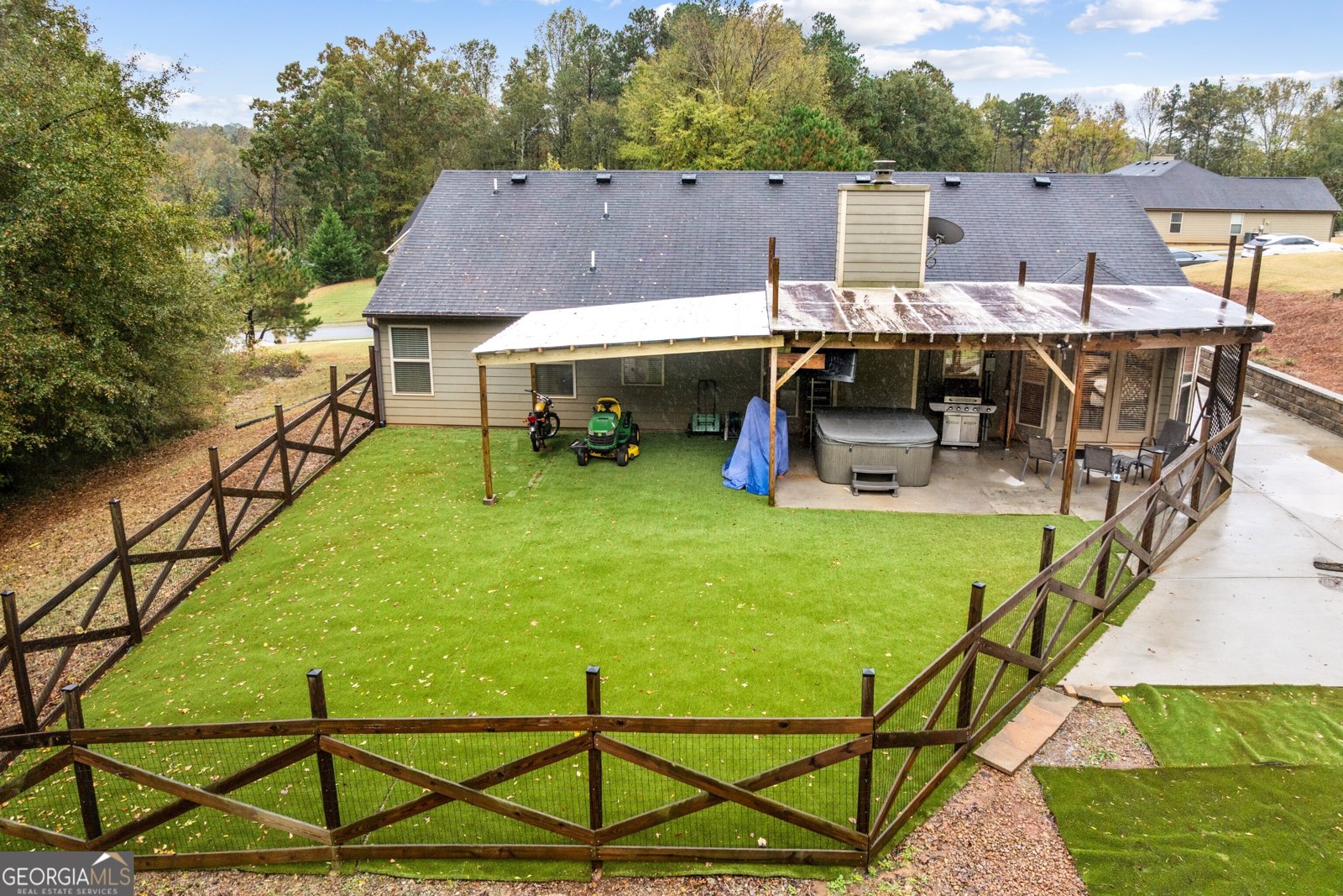 519 Lena Drive Hoschton - 2