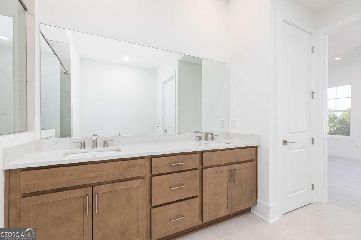 2184 Crestview Drive Brookhaven - 24