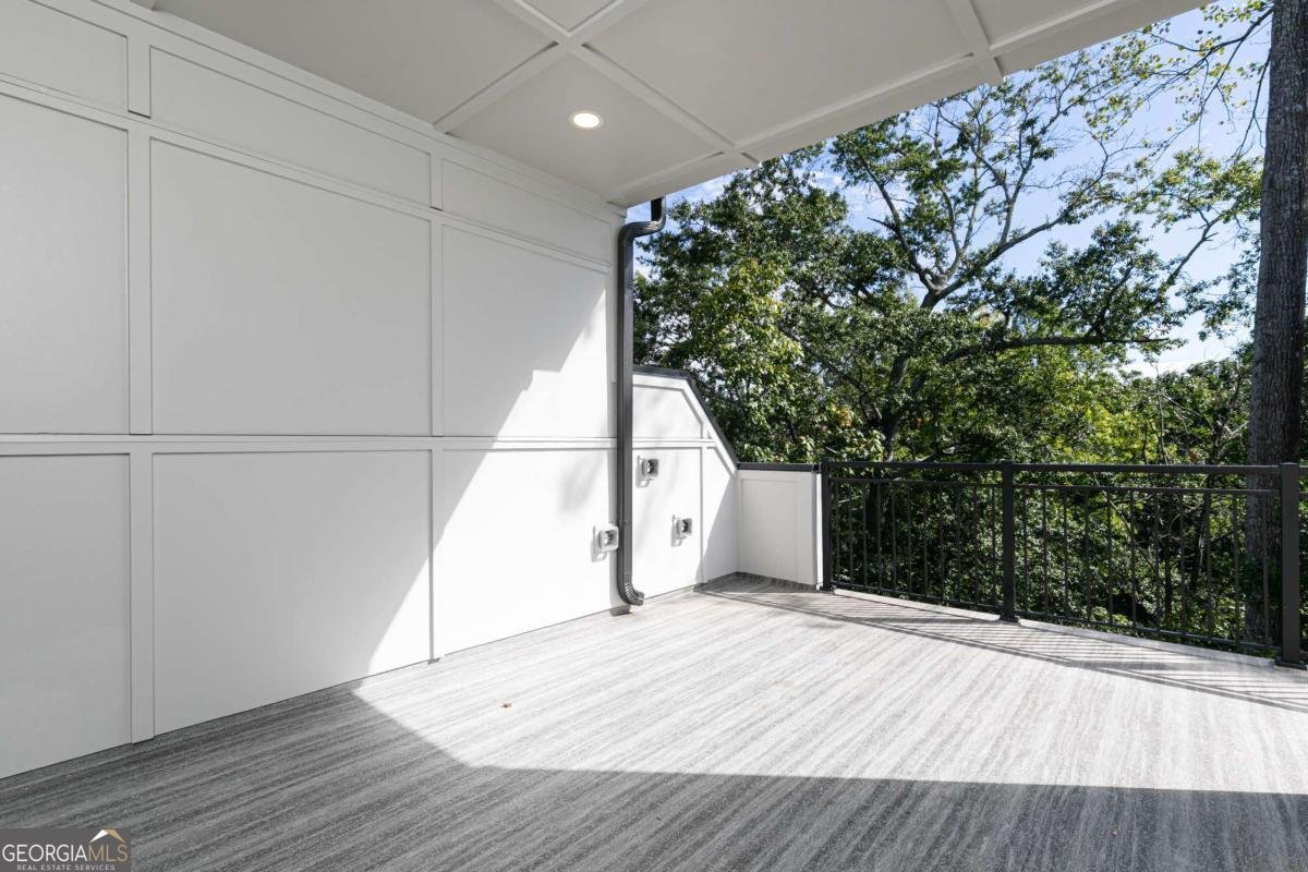 2186 Crestview Drive Brookhaven - 29