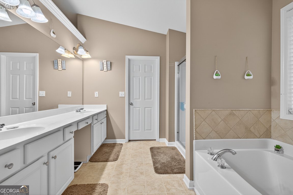 811 Rock Elm Drive Auburn - 27