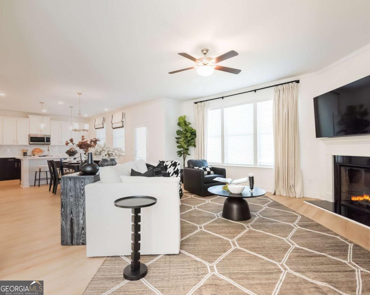 7264 Millbrae Walk Flowery Branch - 17