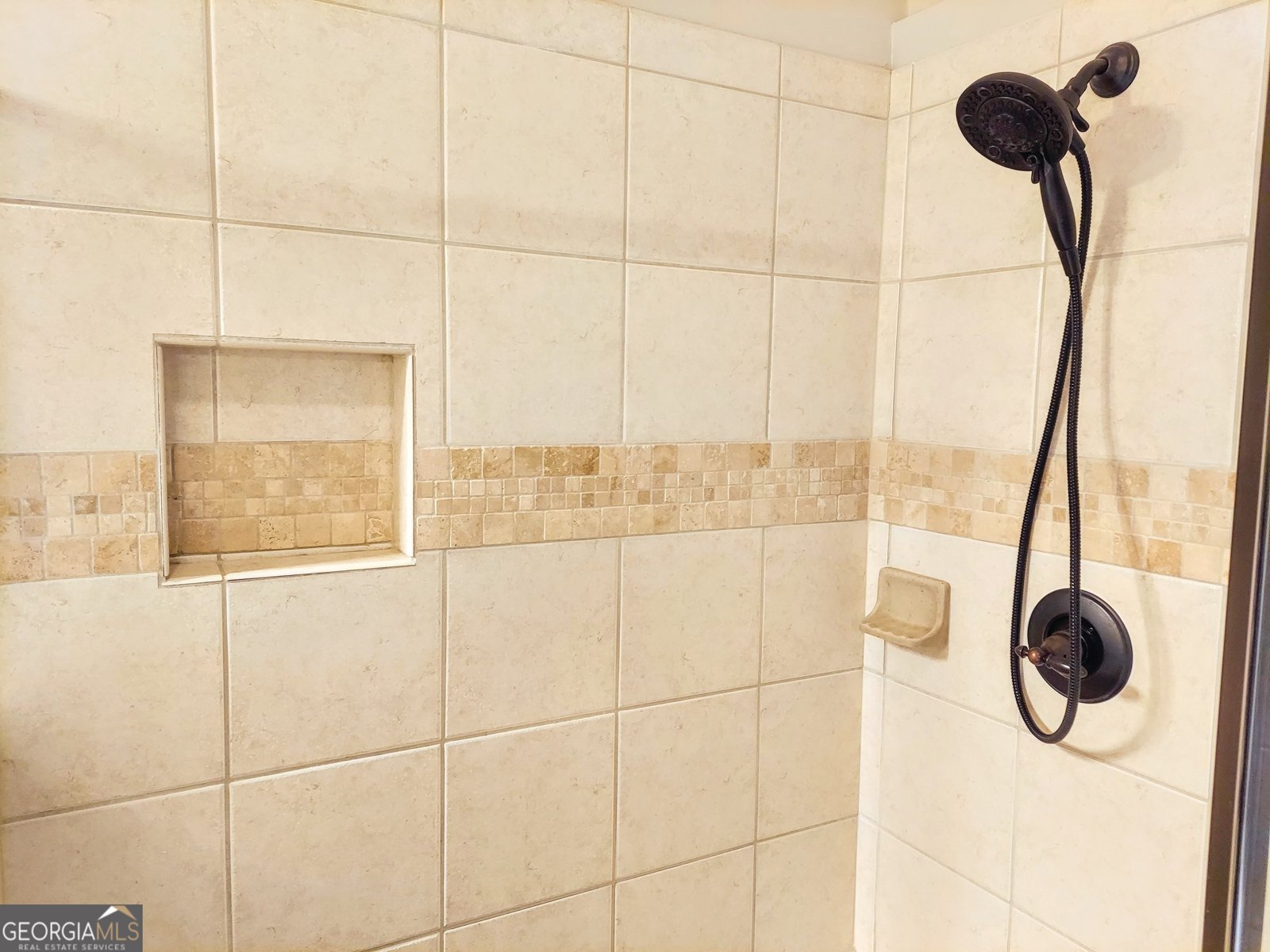 6437 Blue Water Drive Buford - 19