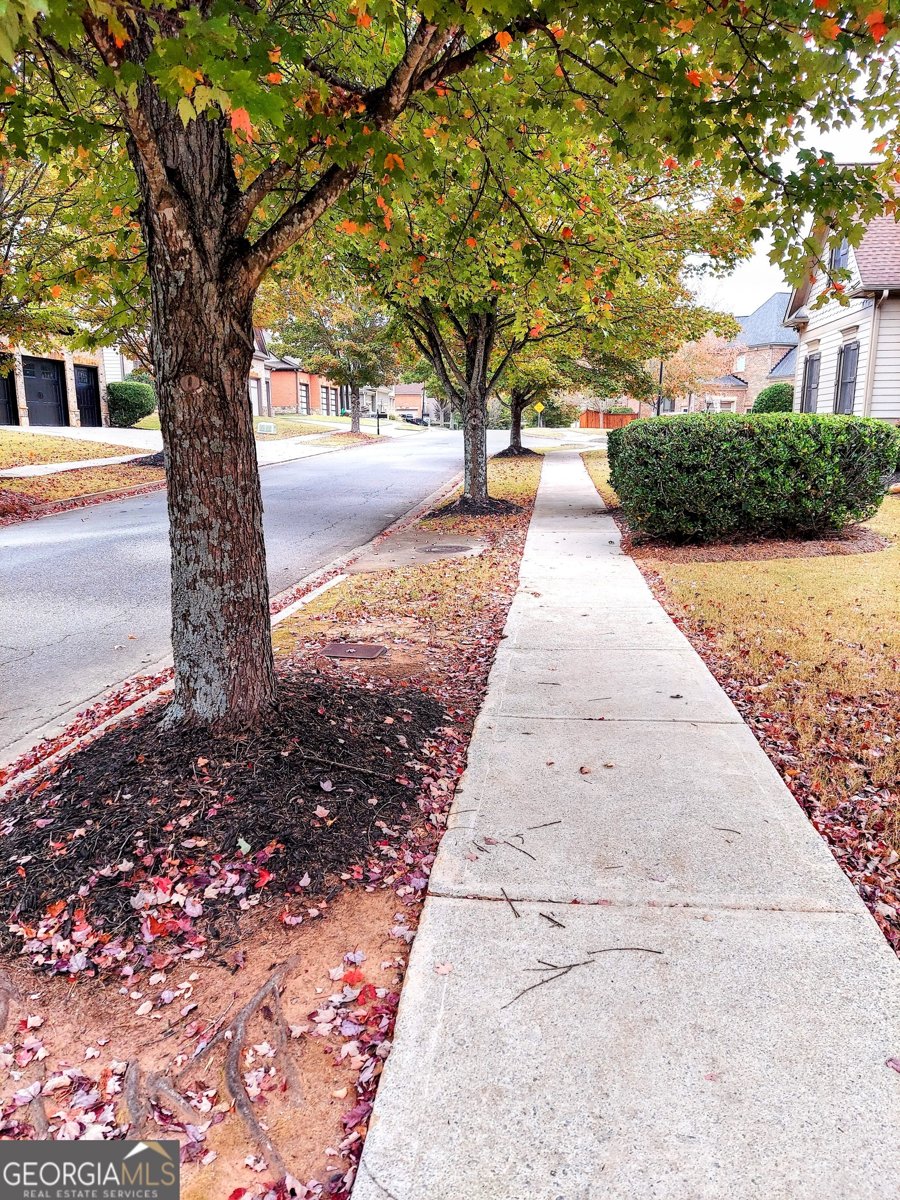 6437 Blue Water Drive Buford - 40