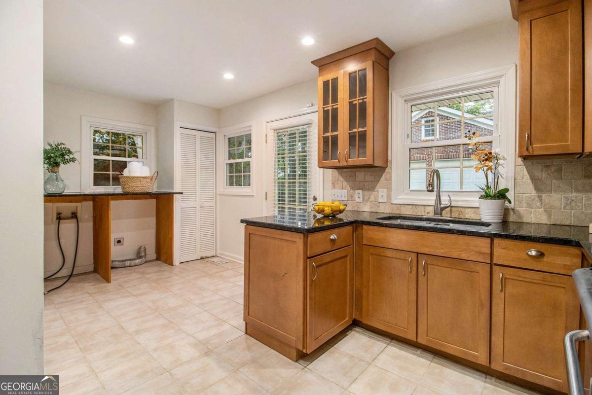 2057 Cambridge Avenue Atlanta - 16