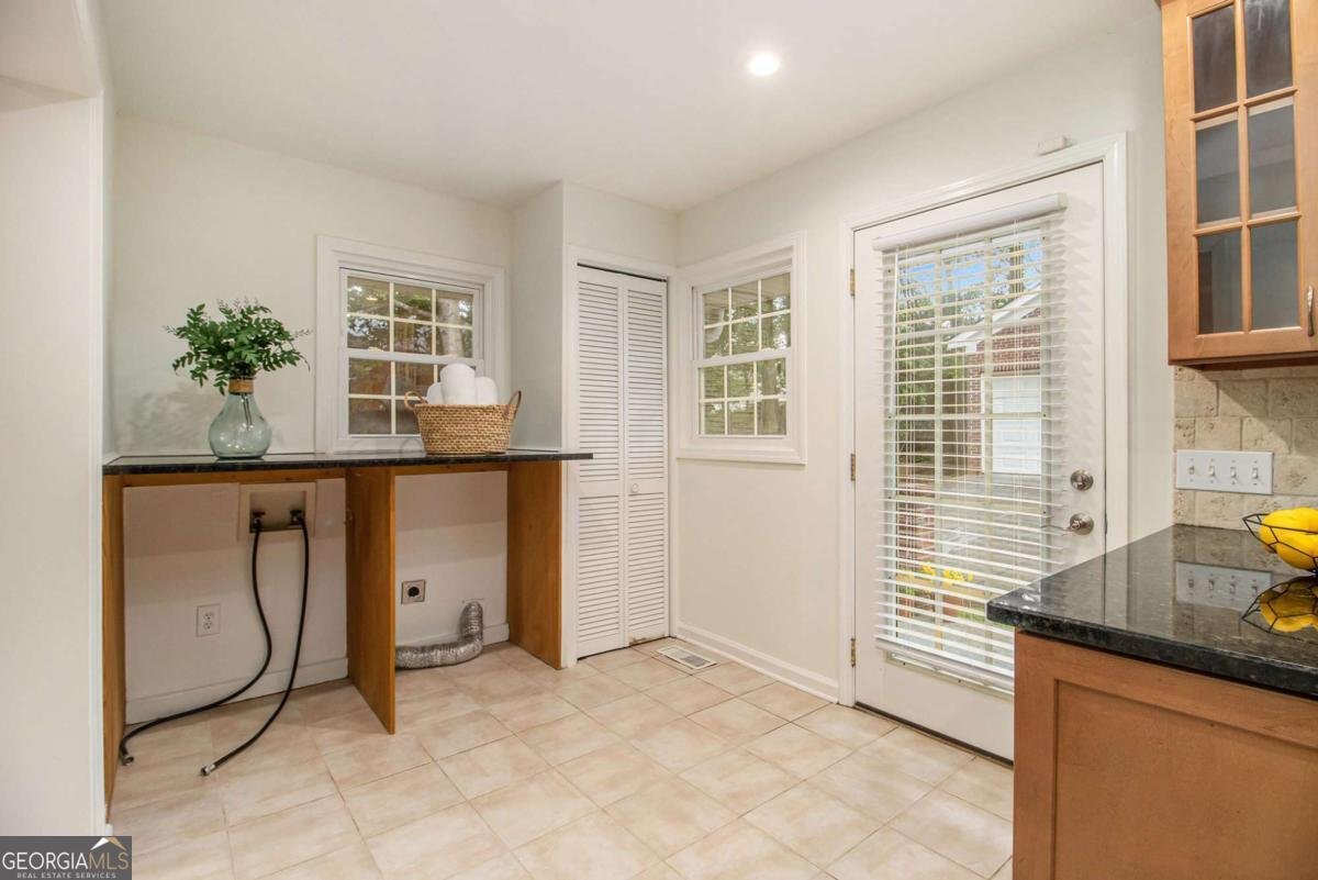 2057 Cambridge Avenue Atlanta - 18