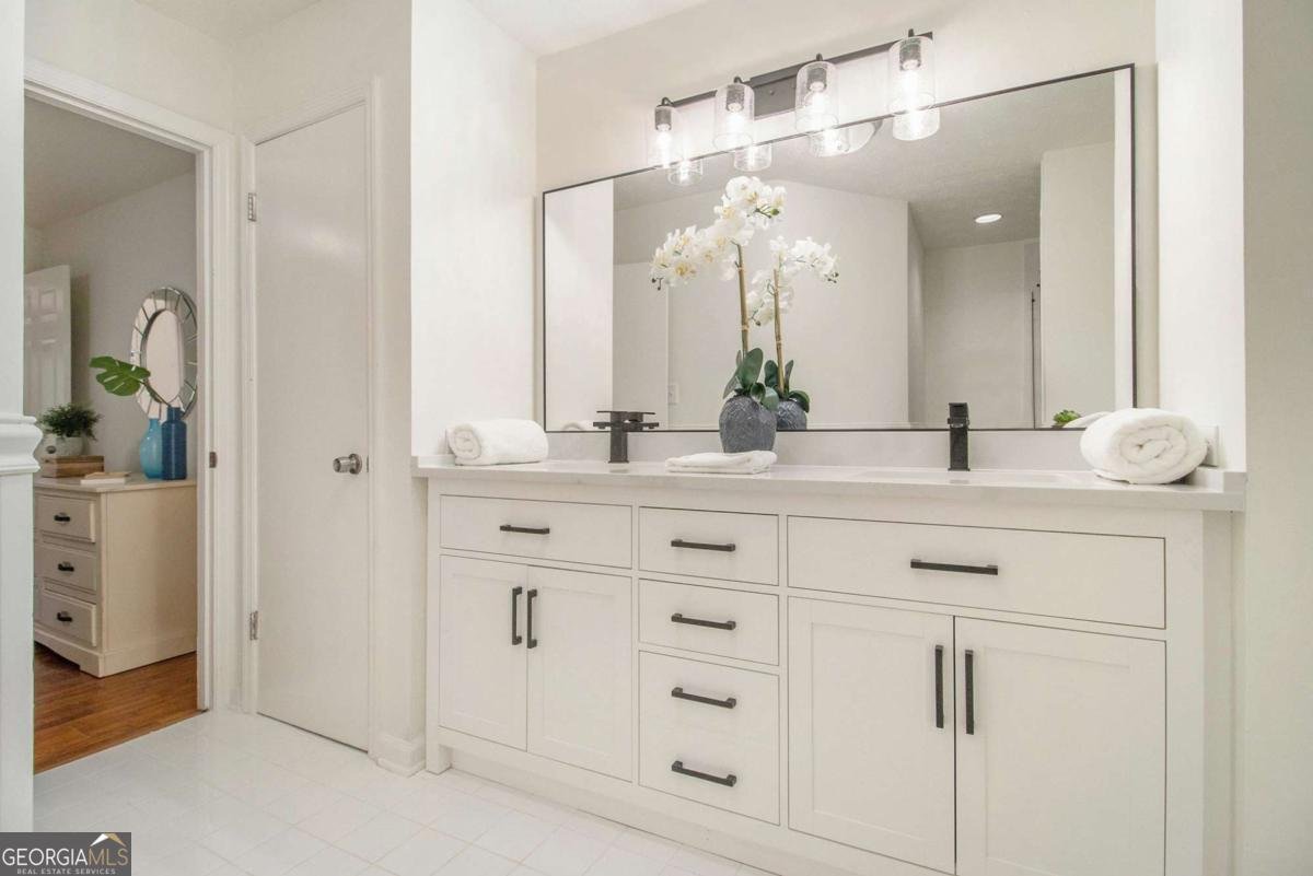 2057 Cambridge Avenue Atlanta - 35