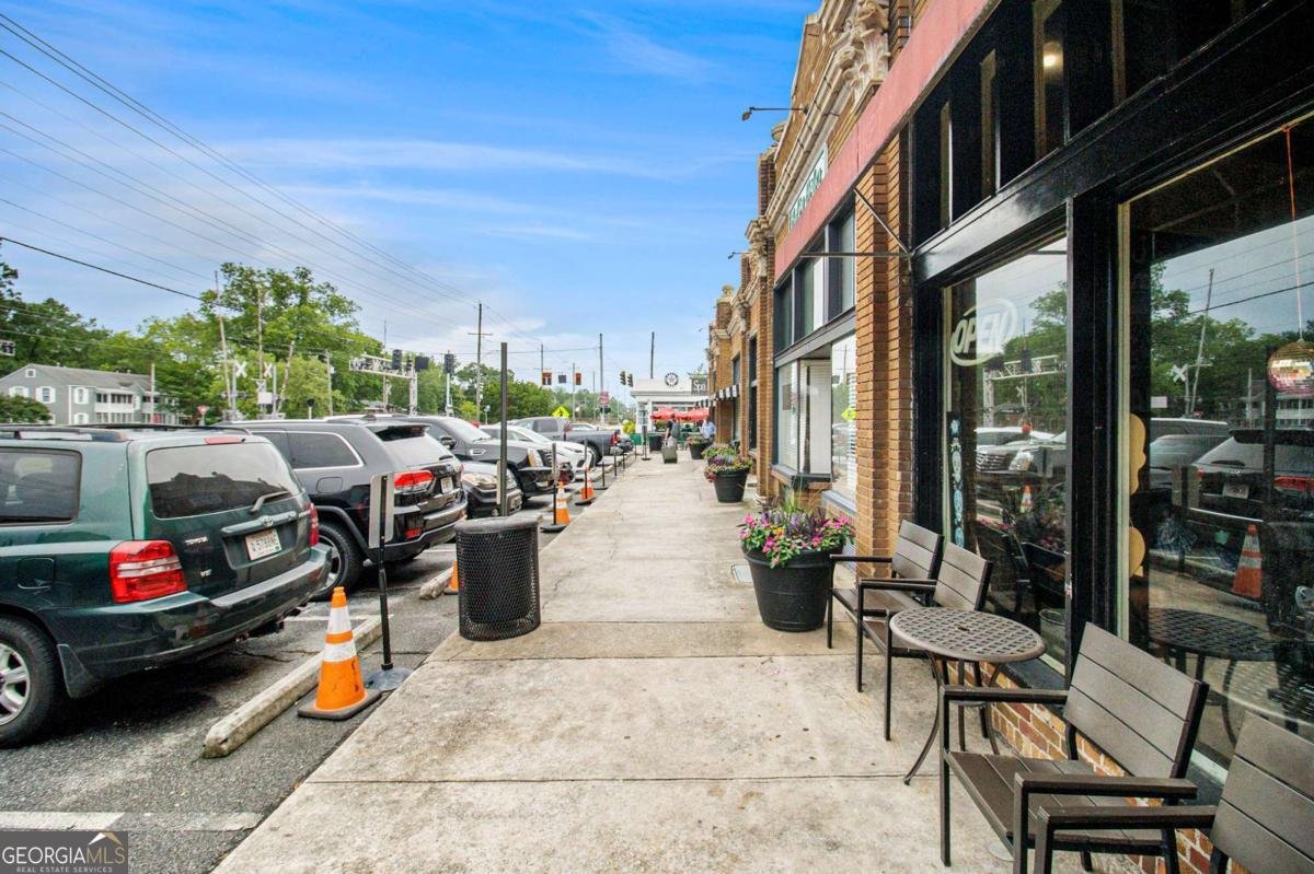 2057 Cambridge Avenue Atlanta - 9