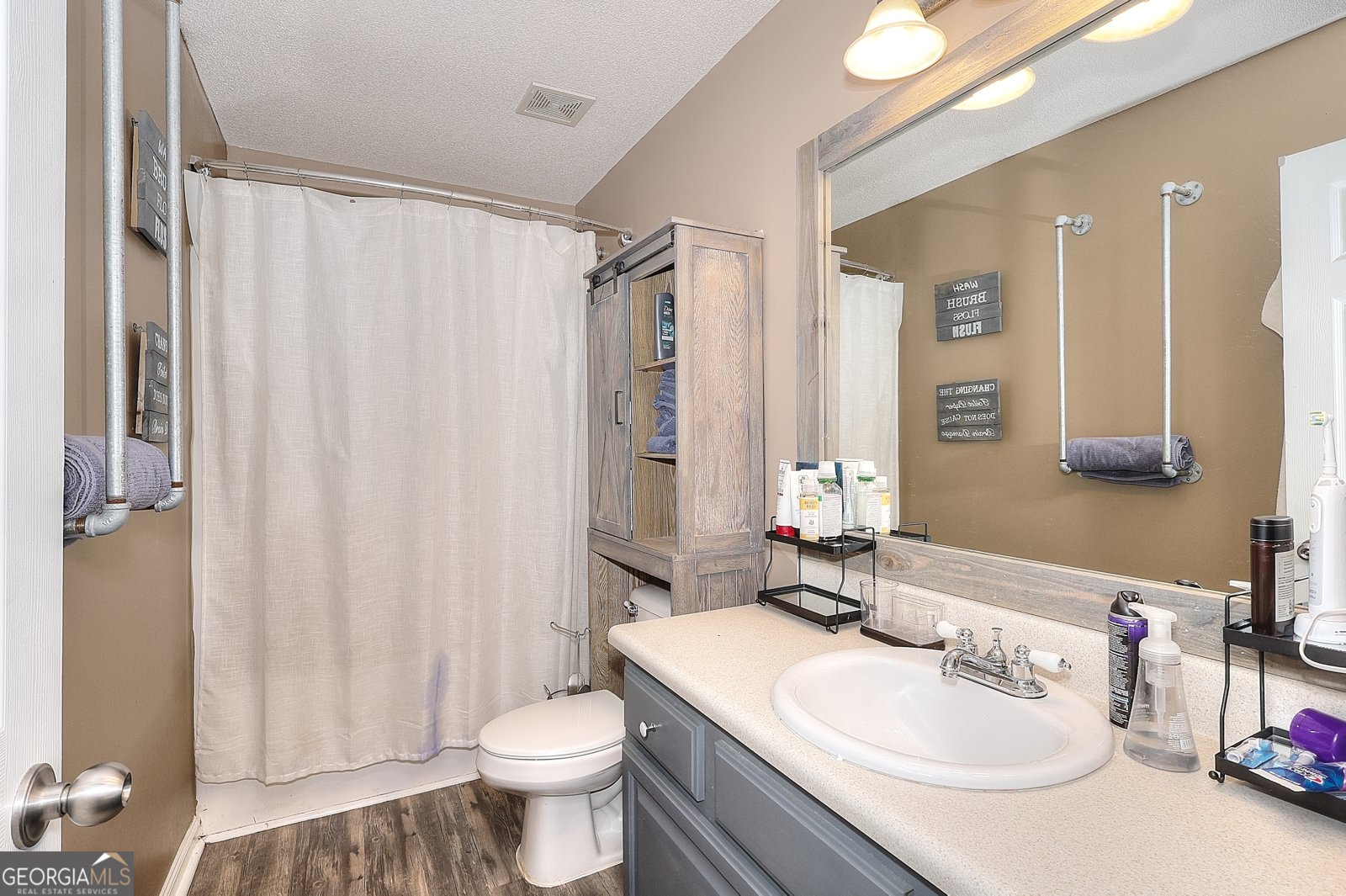 738 Worth Court Bethlehem - 2