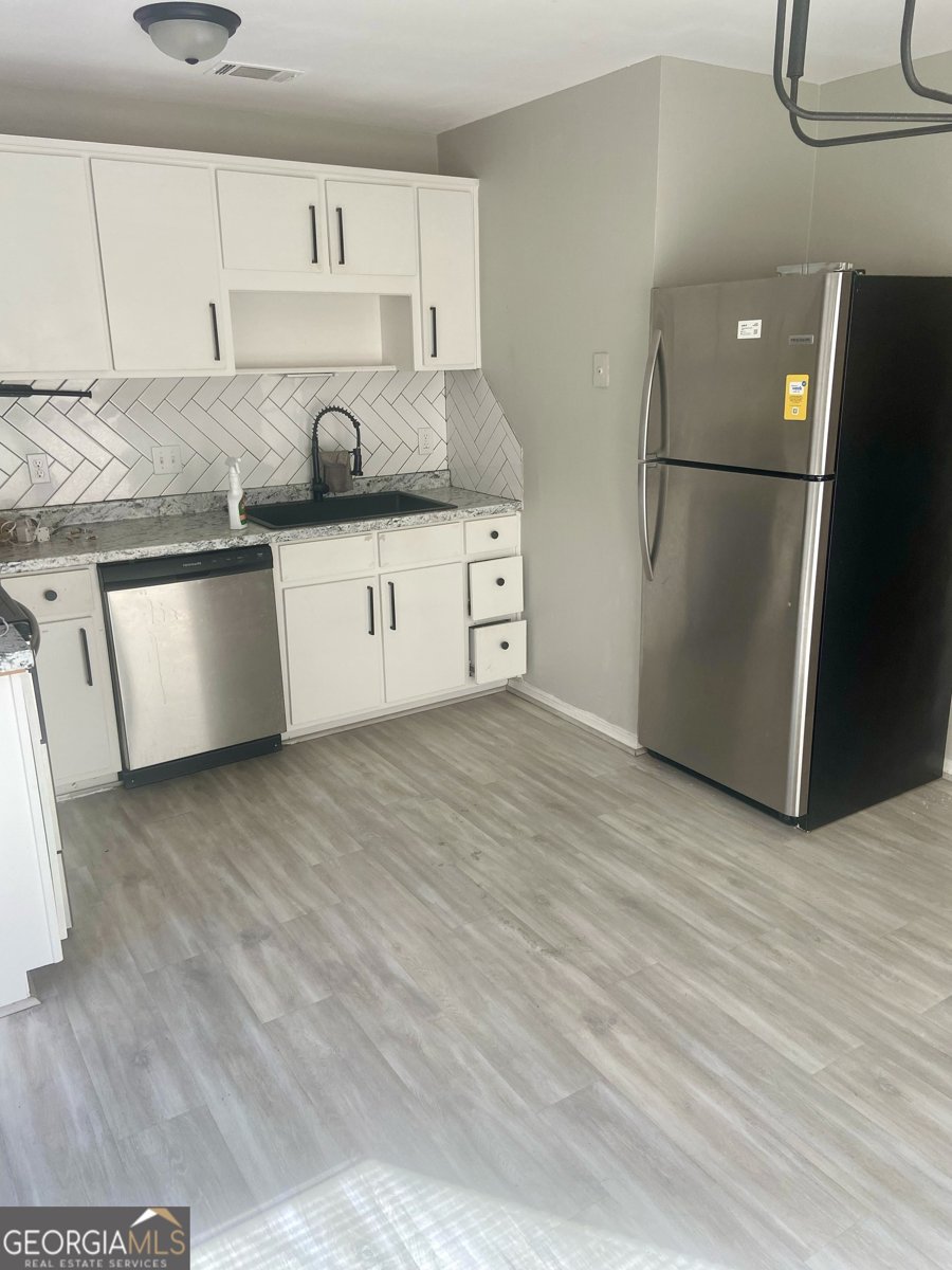 2216 Hunter Court Columbus - 2